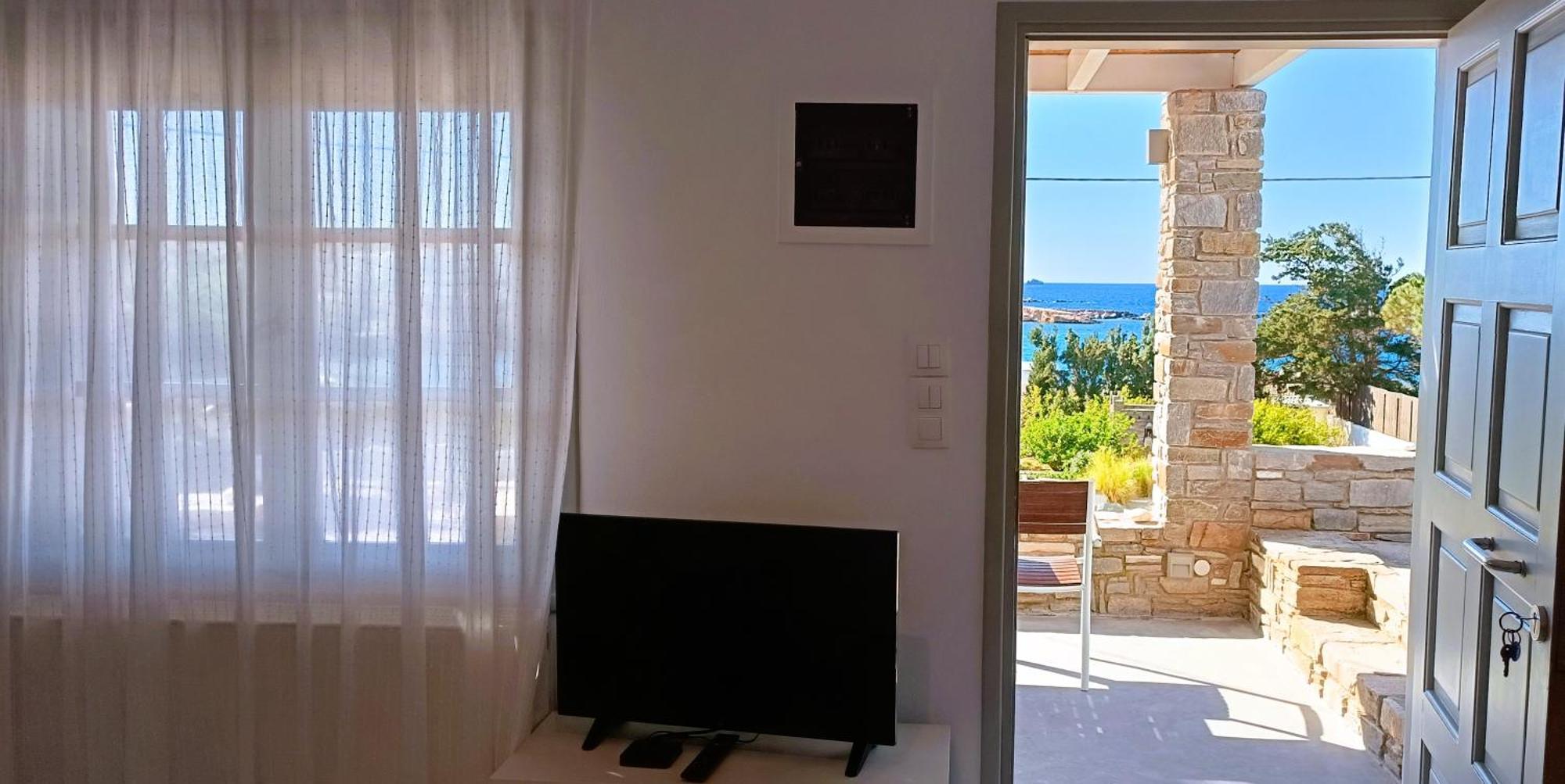 Villa Nesaea Seafront House Parasporos Esterno foto