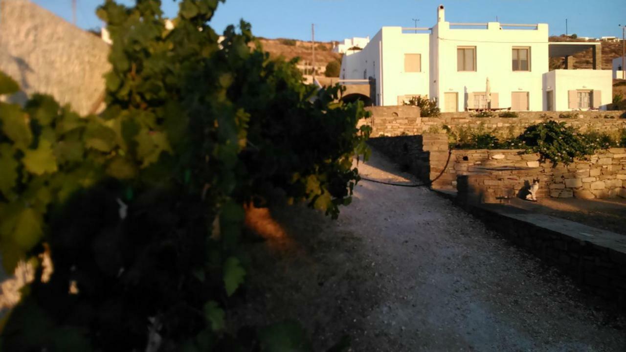Villa Nesaea Seafront House Parasporos Esterno foto